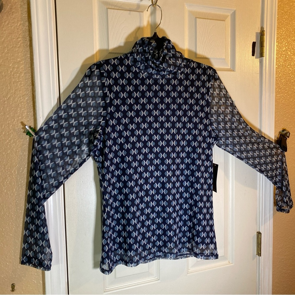 Rafaella Women MEDIUM Top Blouse Long Sleeve Shirt Geometric Abstract Fancy Flex